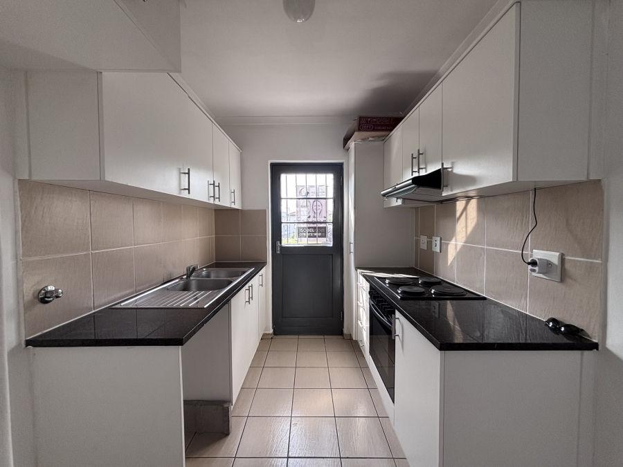 2 Bedroom Property for Sale in Parklands Western Cape